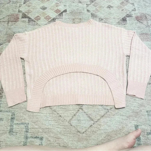 Le Lis• PINK + WHITE OPEN BACK SWEATER size small - Picture 14 of 15